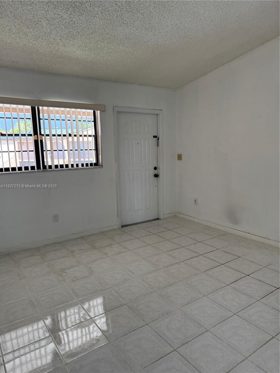 MOORS POINTE CONDO - Residential