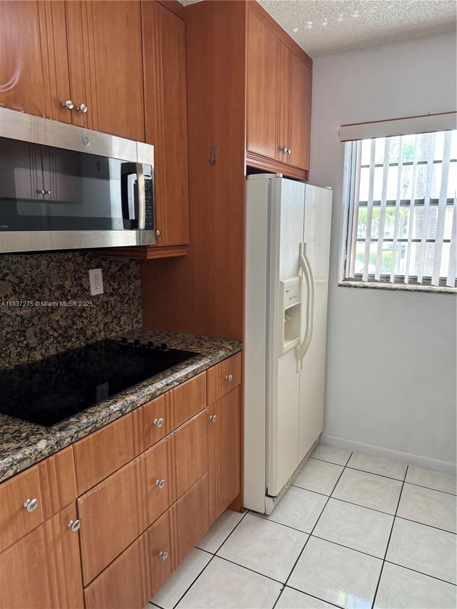 MOORS POINTE CONDO - Residential