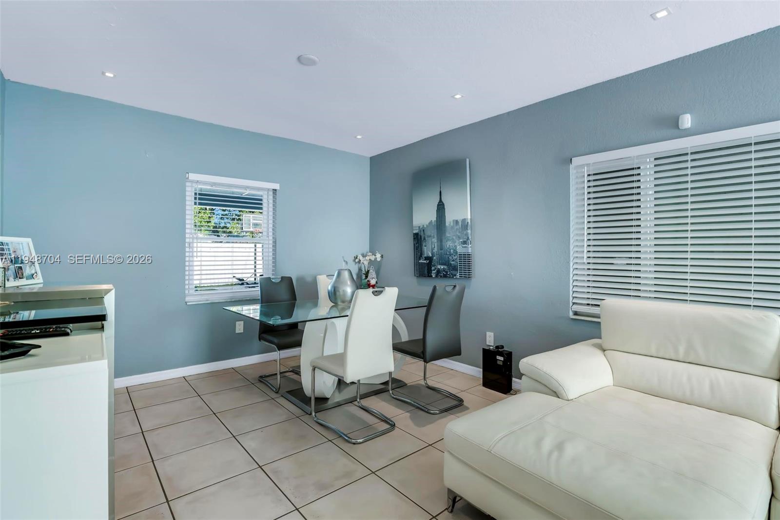 RICHMOND HEIGHTS - Residential