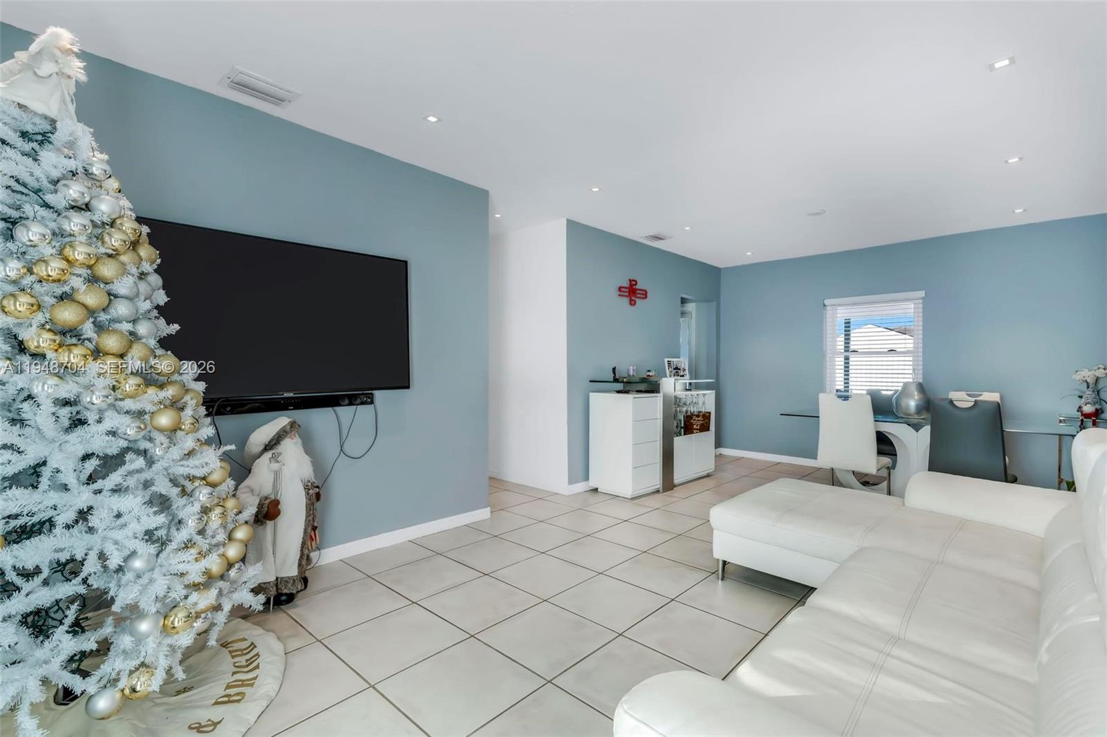 RICHMOND HEIGHTS - Residential