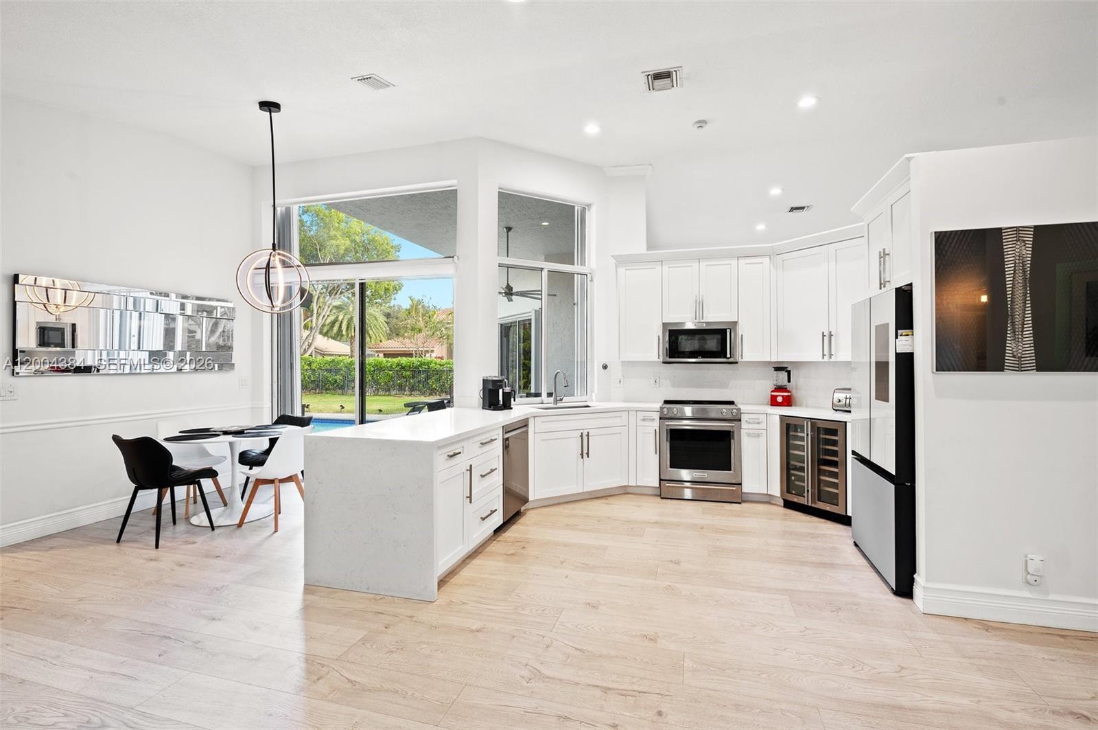ORCHID ISLAND - Residential