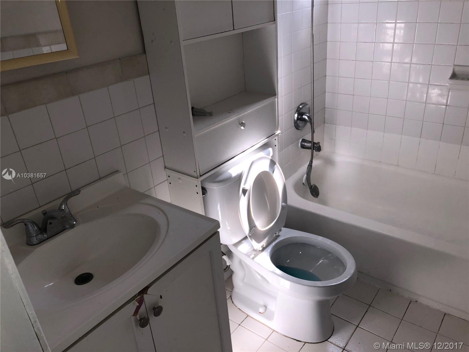 TOWN OF HIALEAH 1 ADDN AM - Residential Lease