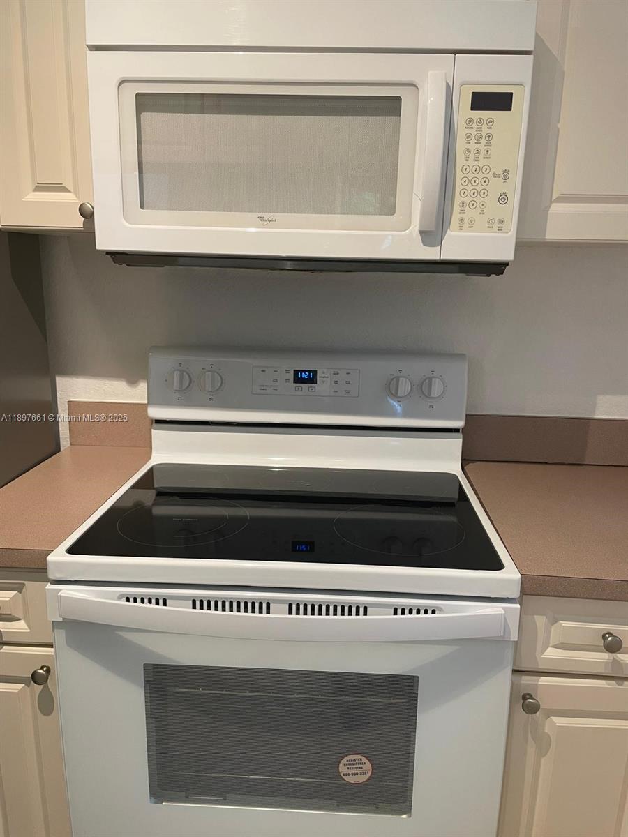 CYPRESS POINTE AT CORAL S - Residential Lease