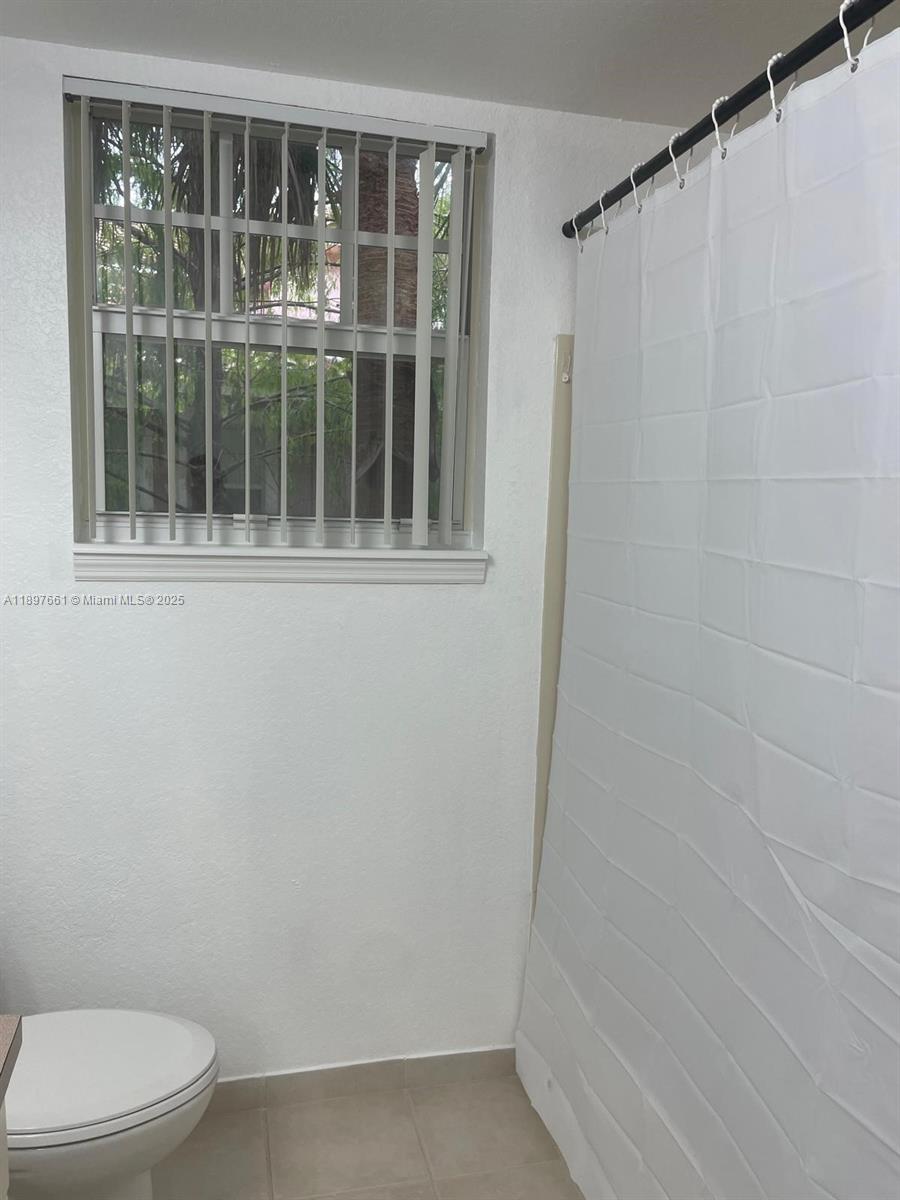 CYPRESS POINTE AT CORAL S - Residential Lease