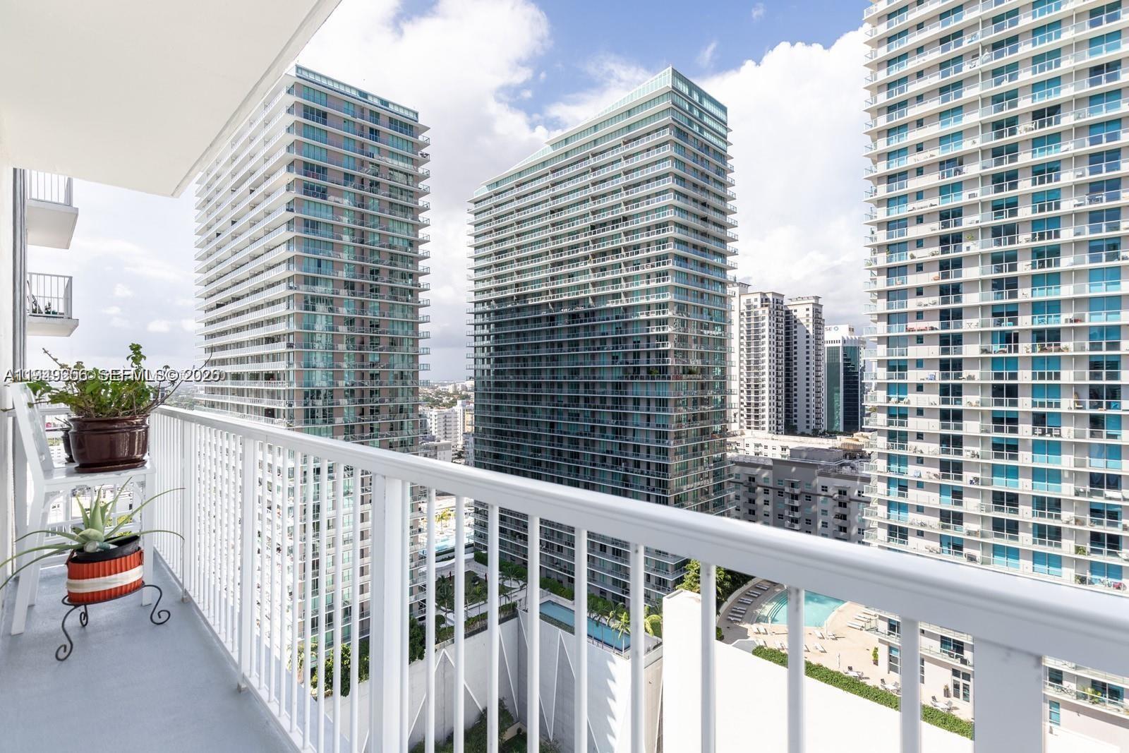 VUE AT BRICKELL CONDO - Residential