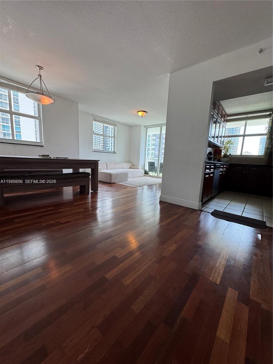 VUE AT BRICKELL CONDO - Residential