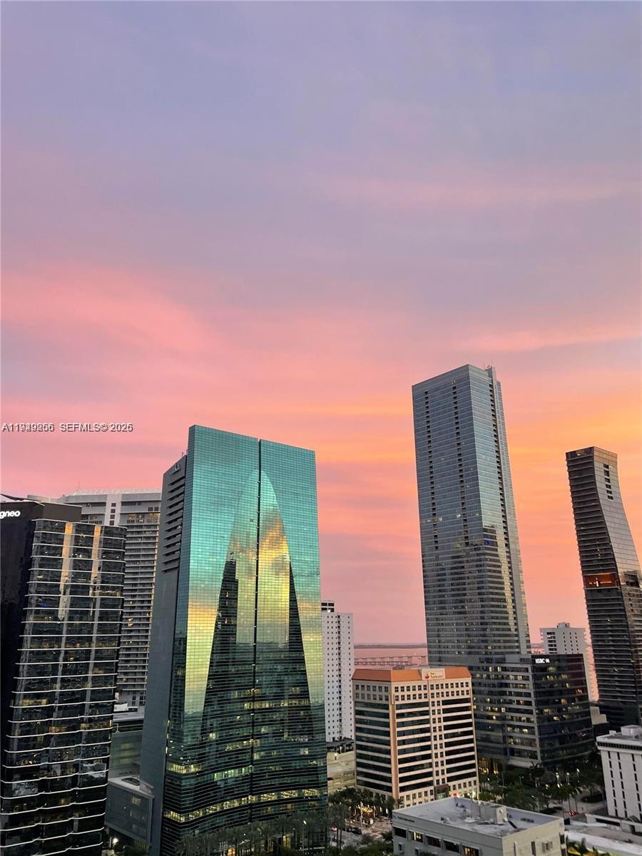 VUE AT BRICKELL CONDO - Residential