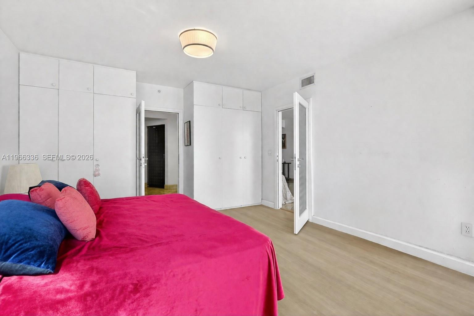 THE PINNACLE CONDO - Residential