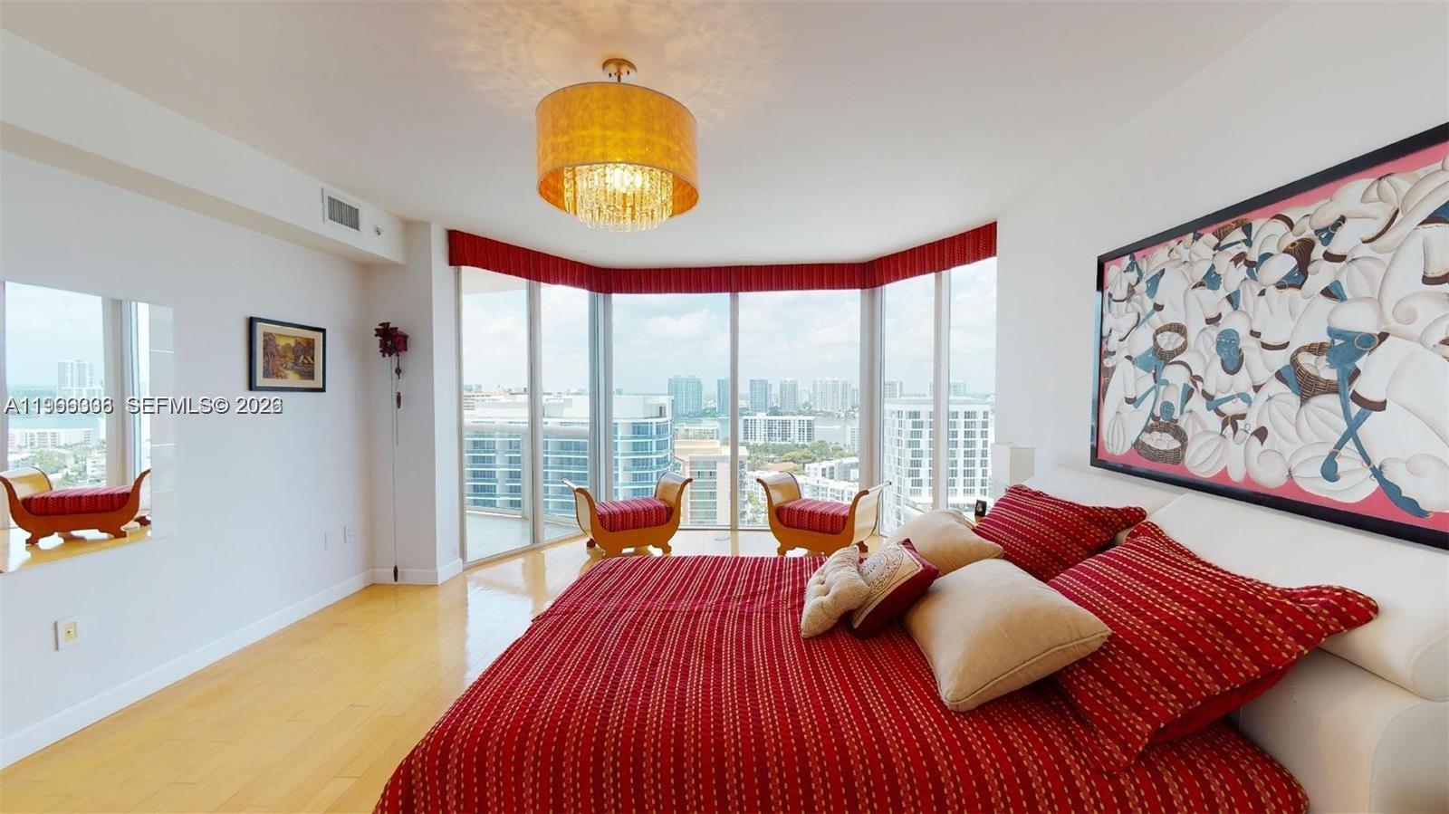 THE PINNACLE CONDO - Residential