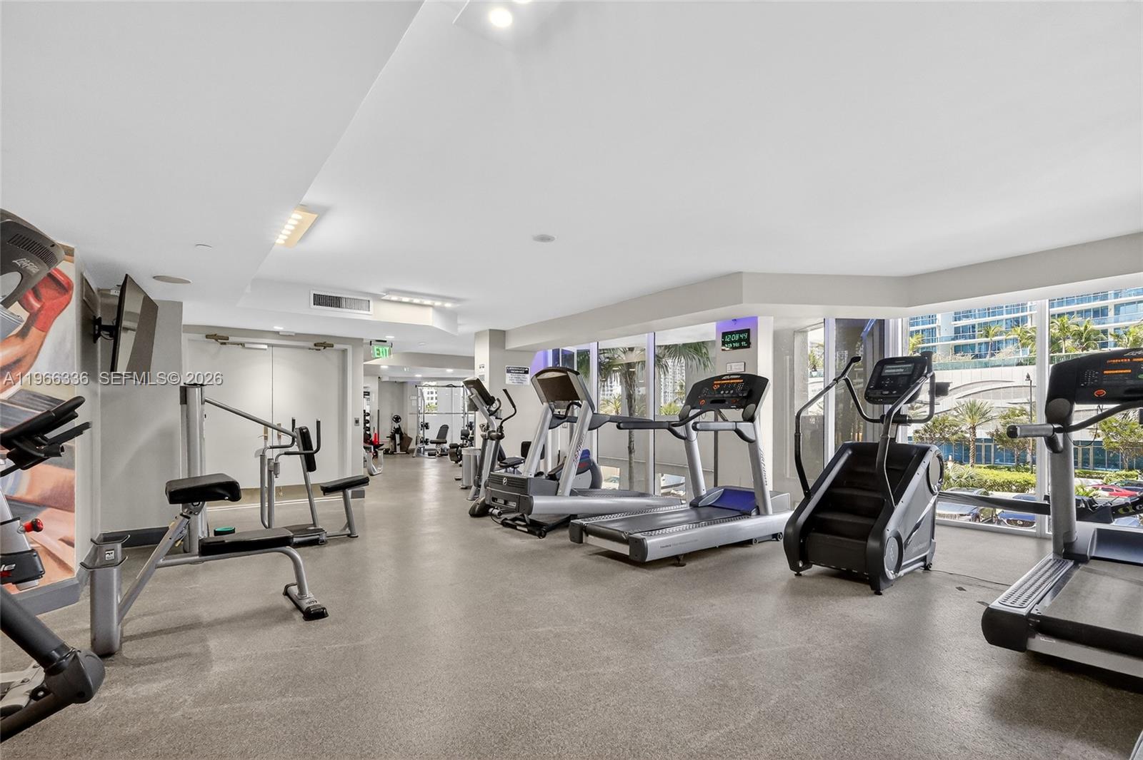 THE PINNACLE CONDO - Residential