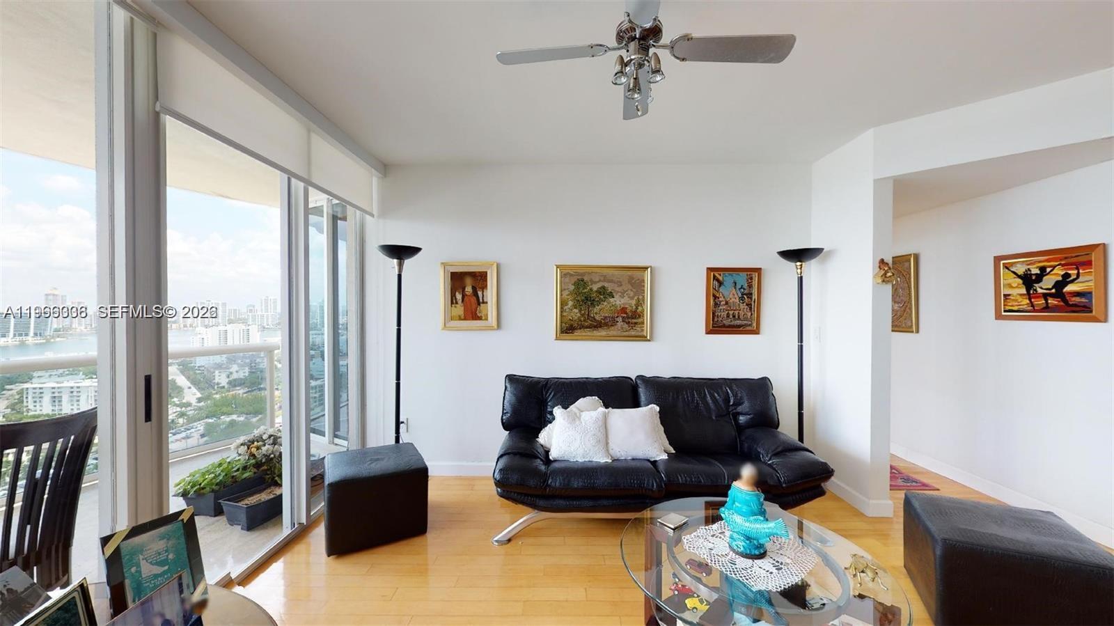 THE PINNACLE CONDO - Residential