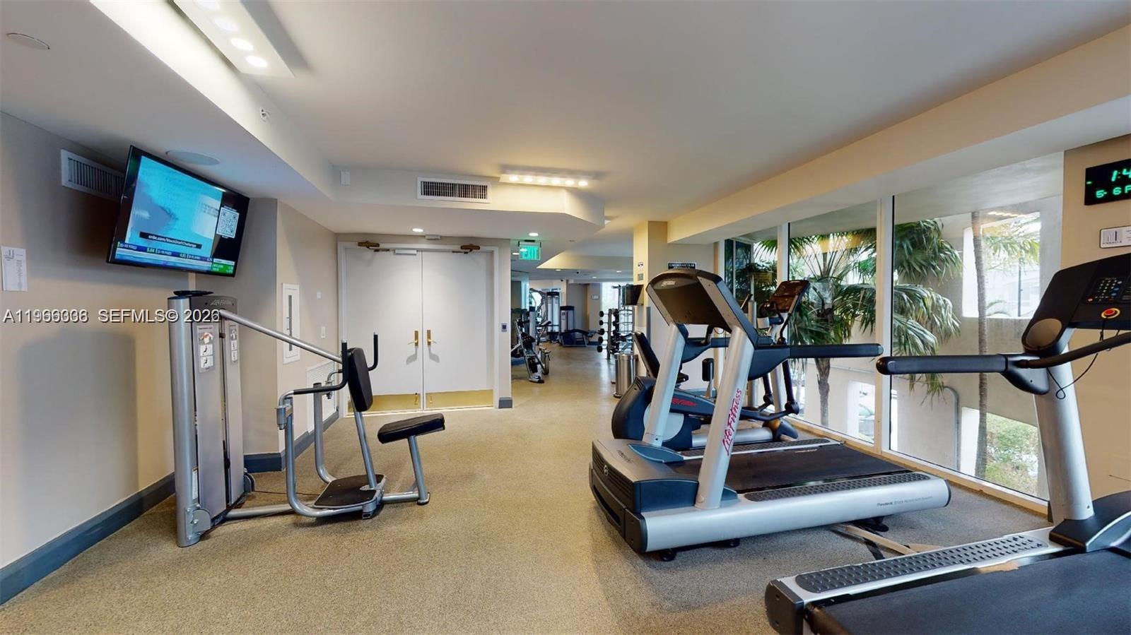 THE PINNACLE CONDO - Residential