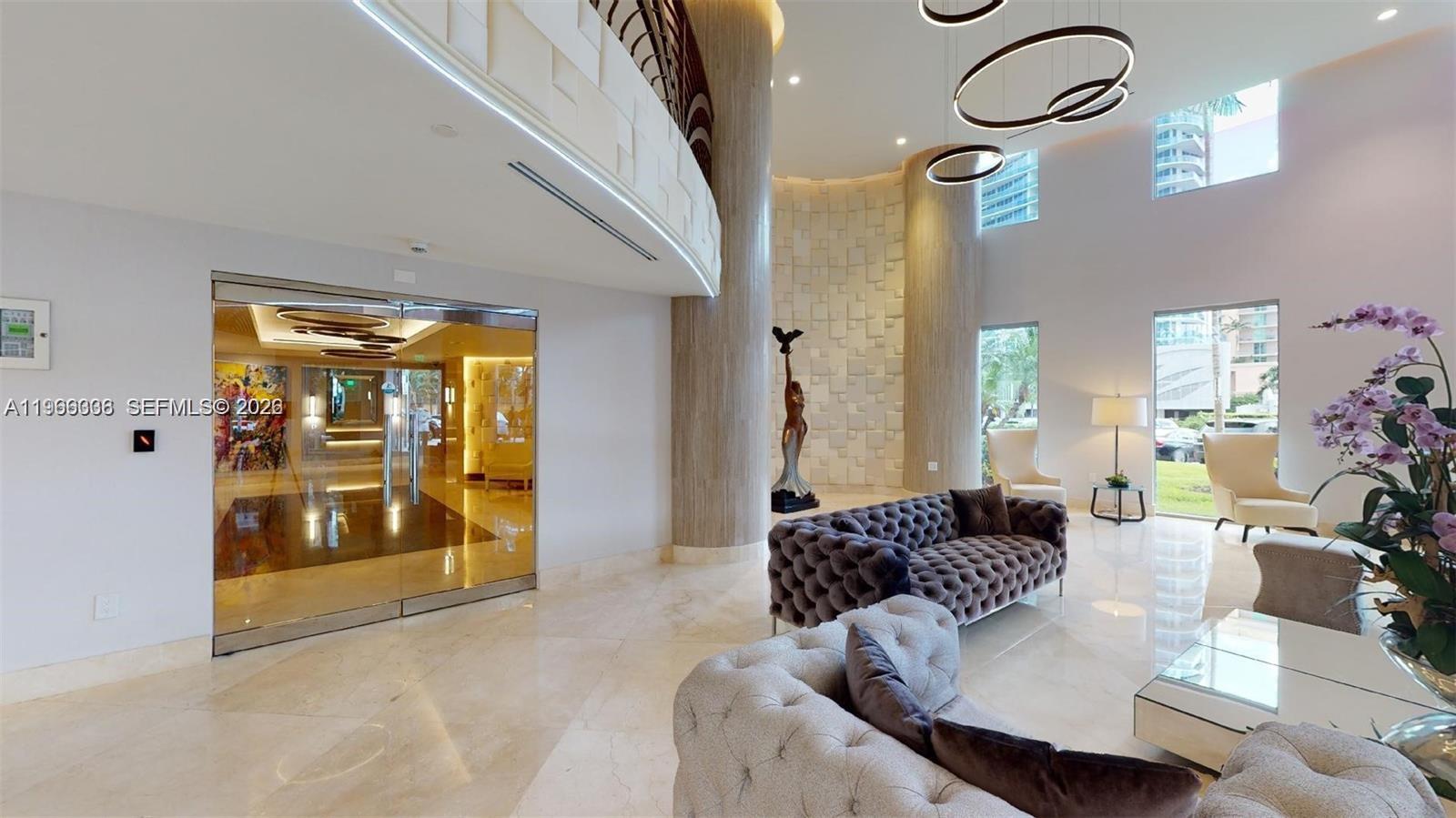 THE PINNACLE CONDO - Residential