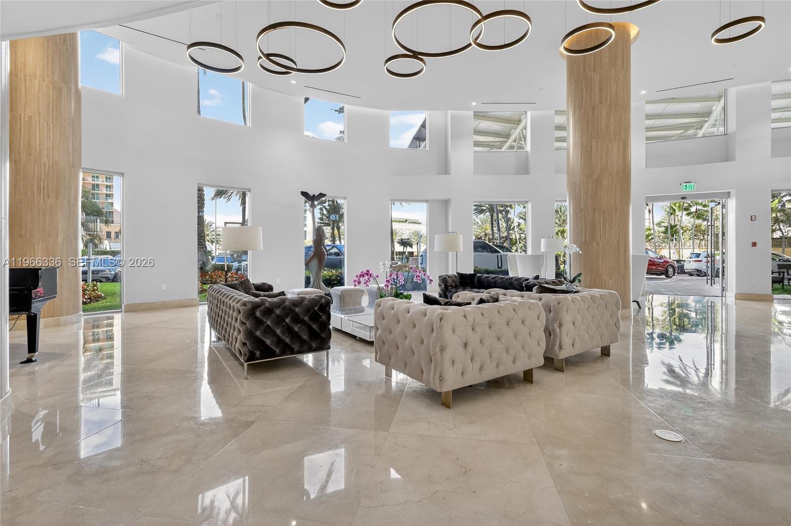 THE PINNACLE CONDO - Residential