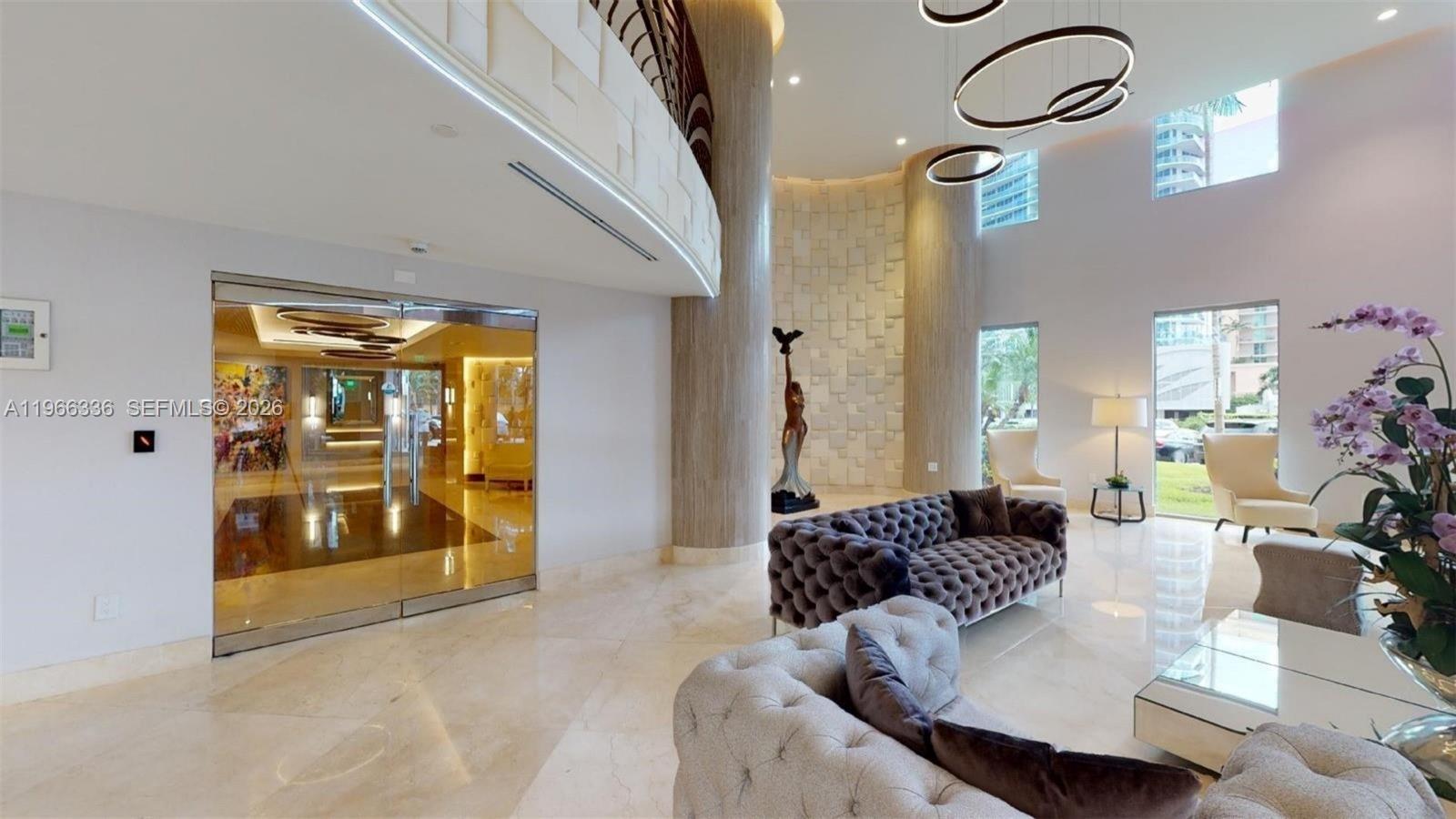 THE PINNACLE CONDO - Residential