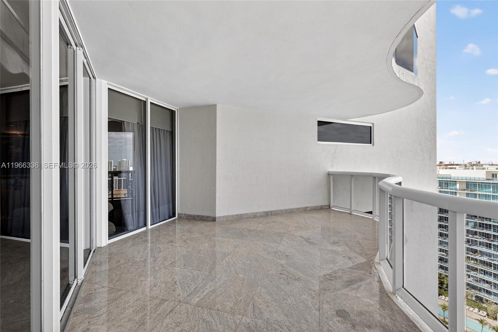 THE PINNACLE CONDO - Residential