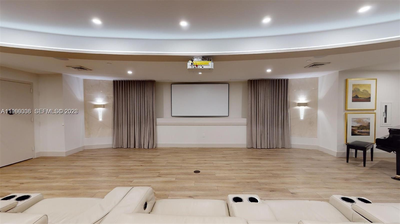 THE PINNACLE CONDO - Residential