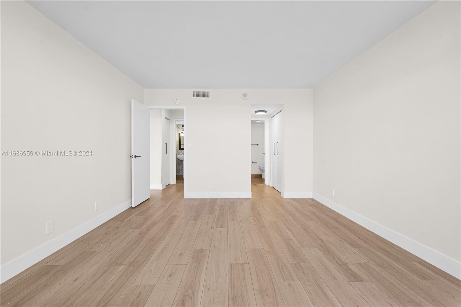 BAYVIEW TOWERS CONDO SOUT - Residential