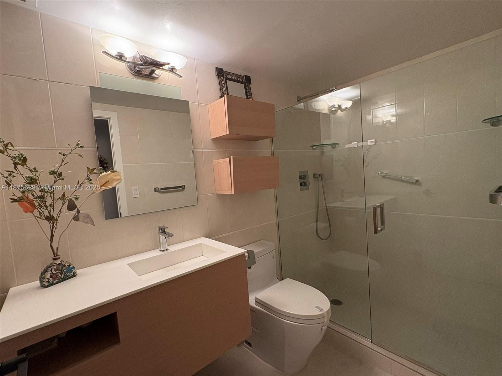 ROYAL EMBASSY CONDO - Residential Lease