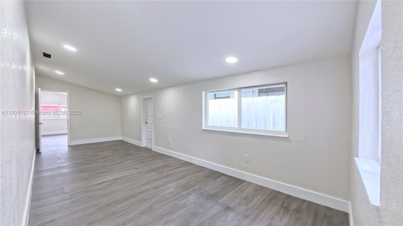 LUNSFORD GARDENS - Residential