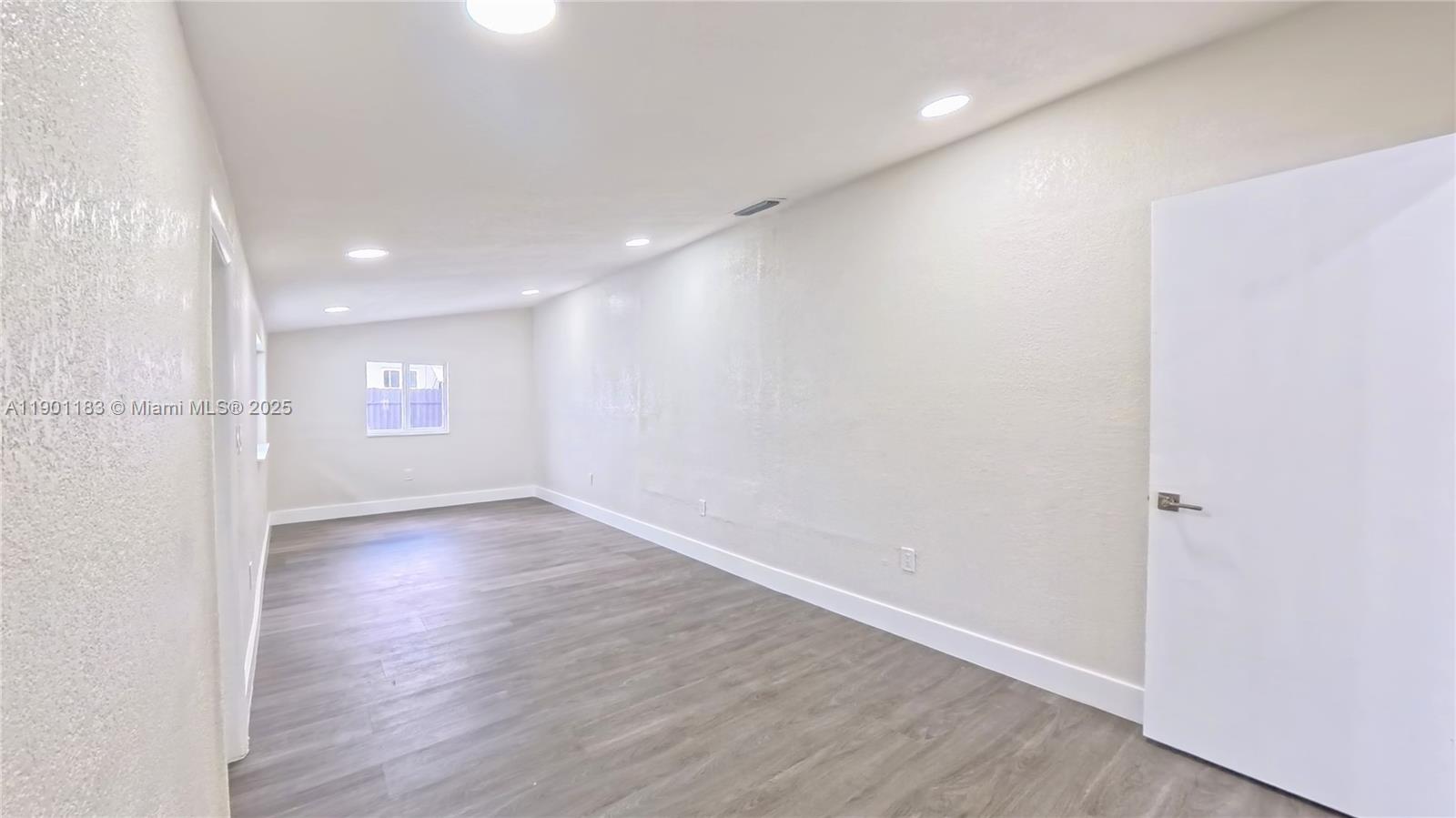 LUNSFORD GARDENS - Residential