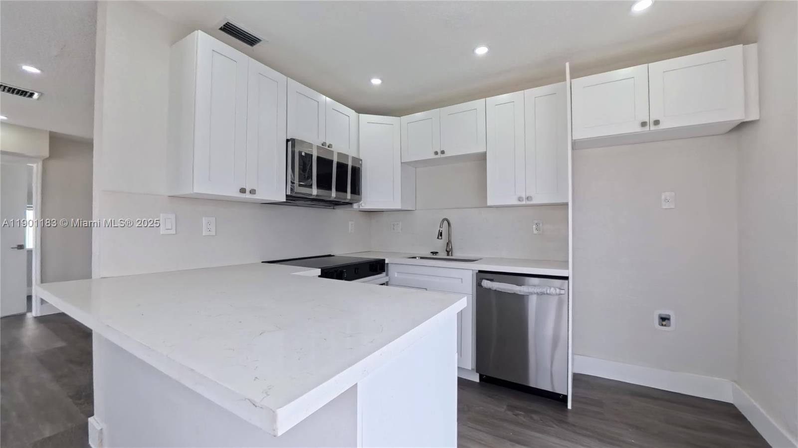 LUNSFORD GARDENS - Residential