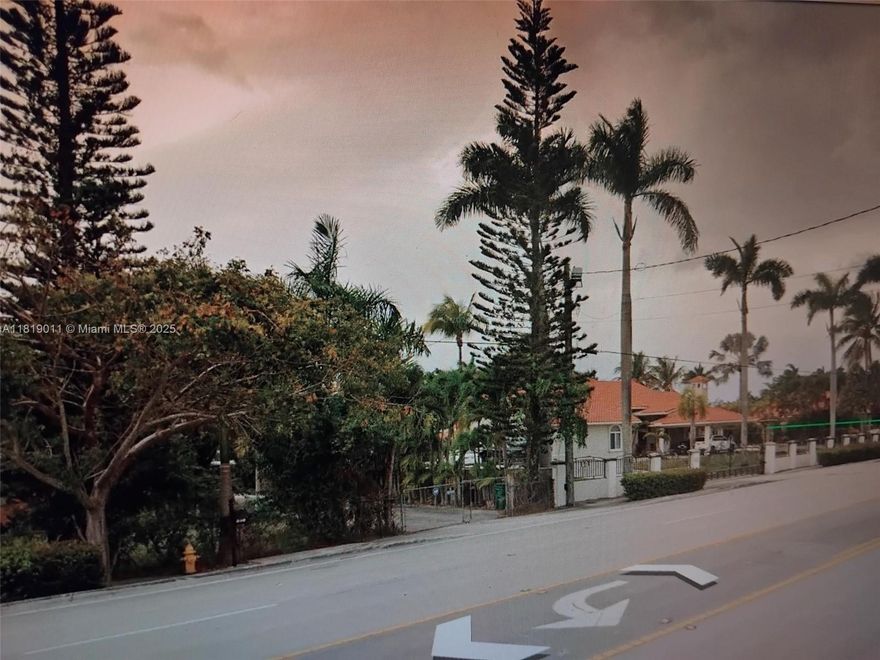 CHEAPEST 1 ACRE HOME IN THIS TOP NEIGHBORHOOD OR THROUGHOUT MIAMI/MIAMI-DADE. SOLD AS IS FOR LAND VALUE ONLY, NO SHOWINGS (DO NOT BOTHER THE RESIDENTS). THERE ARE TWO HOMES ON ONE ACRE. BOTH HOMES CAN GENERATE OVER $10,000 IN LEASE REVENUES AS THEY ARE NOW. SOME TLC NEEDED. BUT ABSOLUTELY NO PREMIUM AND/OR VALUE IS CONSIDERED FOR THE HOMES. NO CONDITIONS AND OR CONTINGECIES IN THE SALES CONTRACT. ALL CASH. OWNER IS HANDICAPPED AND IN A FRAGIL HEALTH CONDITION. HE REQUIRES AT LEST 120 DAYS FULL POSESSION AFTER THE CLOSING DATE, TO FIND ANOTHER PROPERTY AND RELOCATE. THIS IS HORSE PROPERTY AND ZONED FOR TWO HOMES (MAIN AND GUEST HOUSES) PER BUILDERS ACRE. IDEAL FOR BUILDERS TO DEMOLISH AND BUILD A MANSION. PRICE IS FIRM.