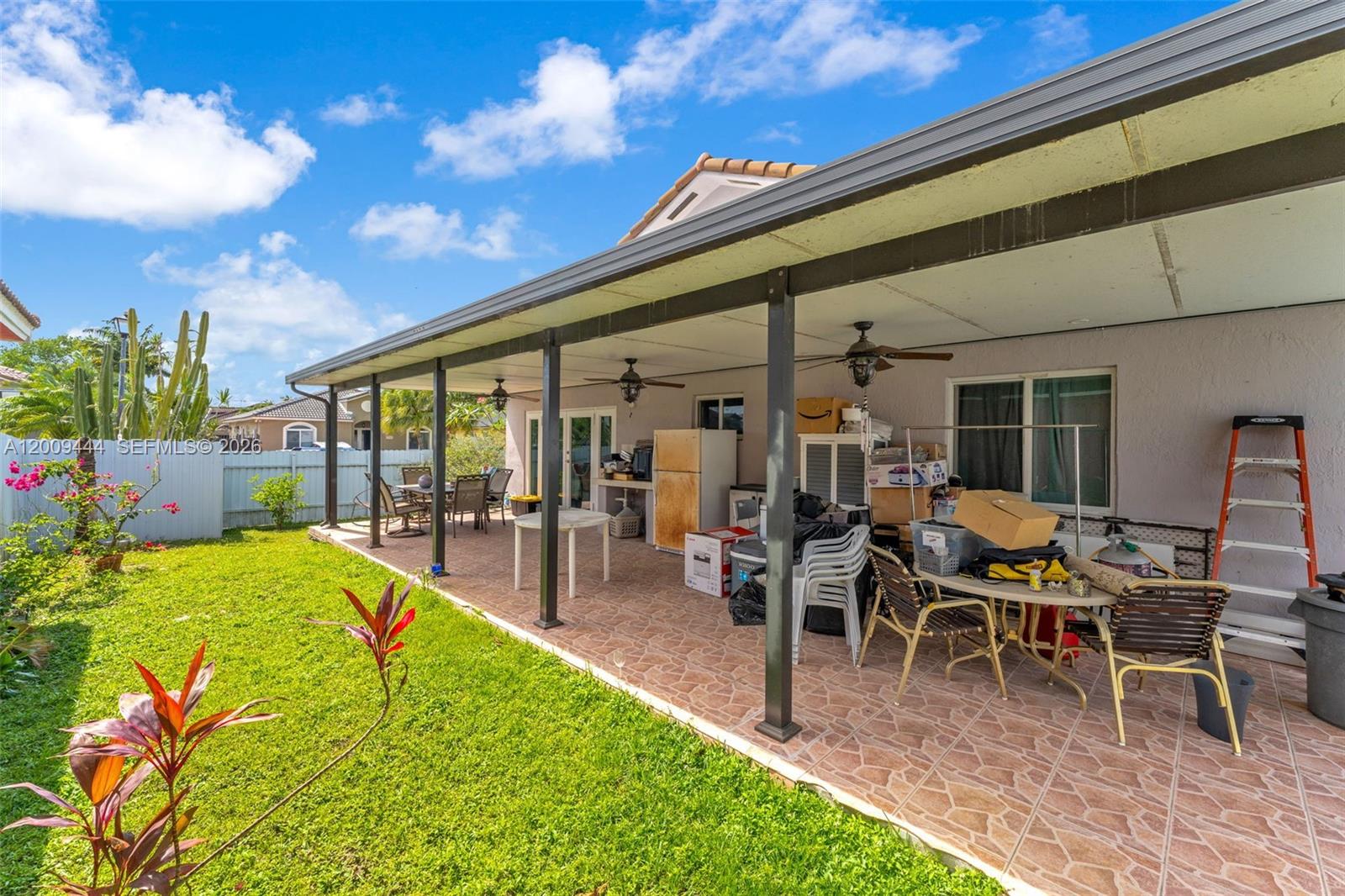 MARALEX HOMES - Residential