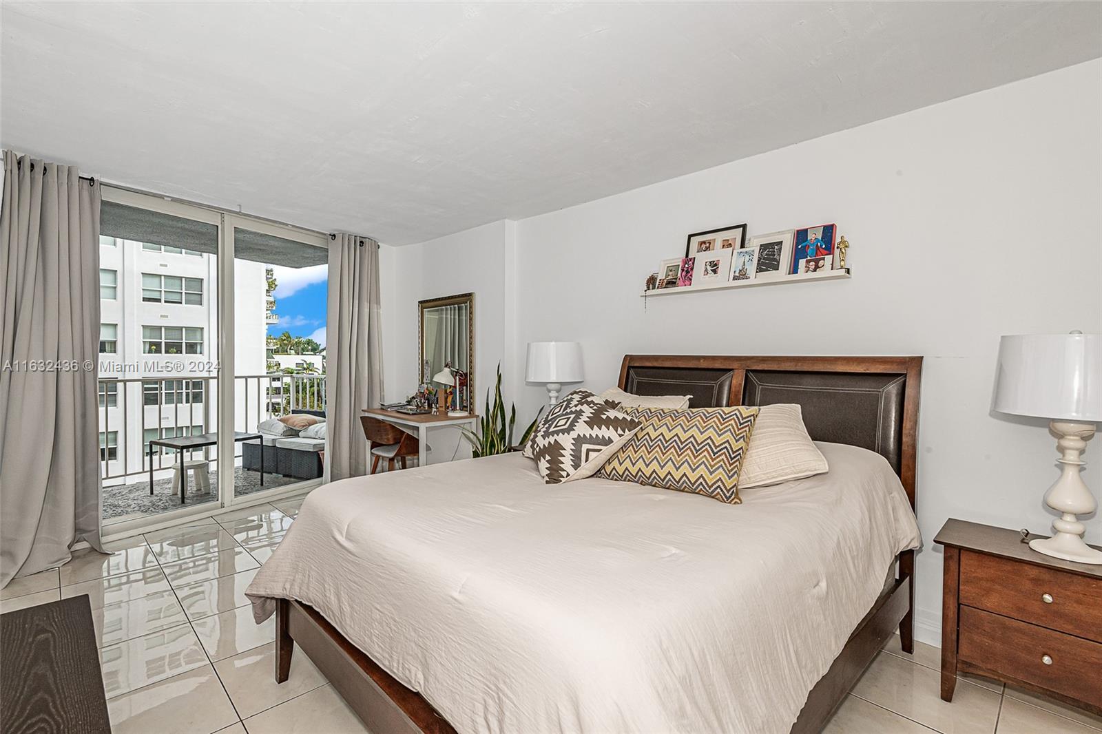 BAYVIEW TERR CONDO - Residential