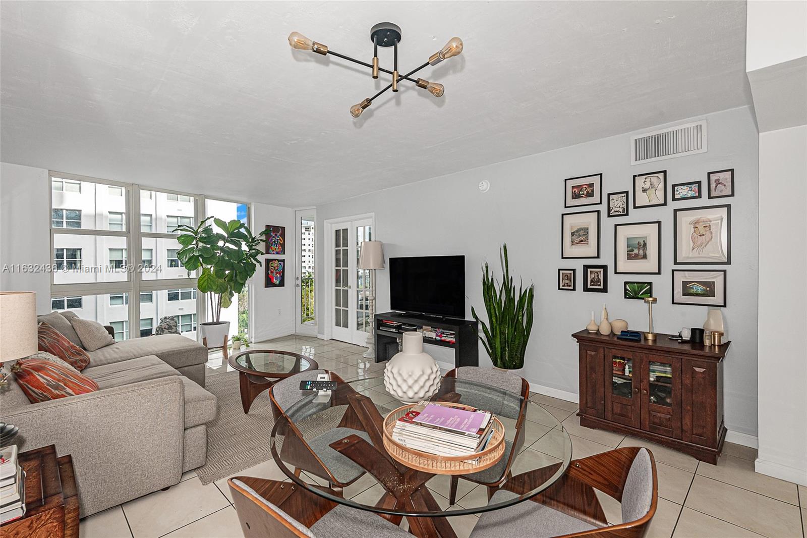 BAYVIEW TERR CONDO - Residential