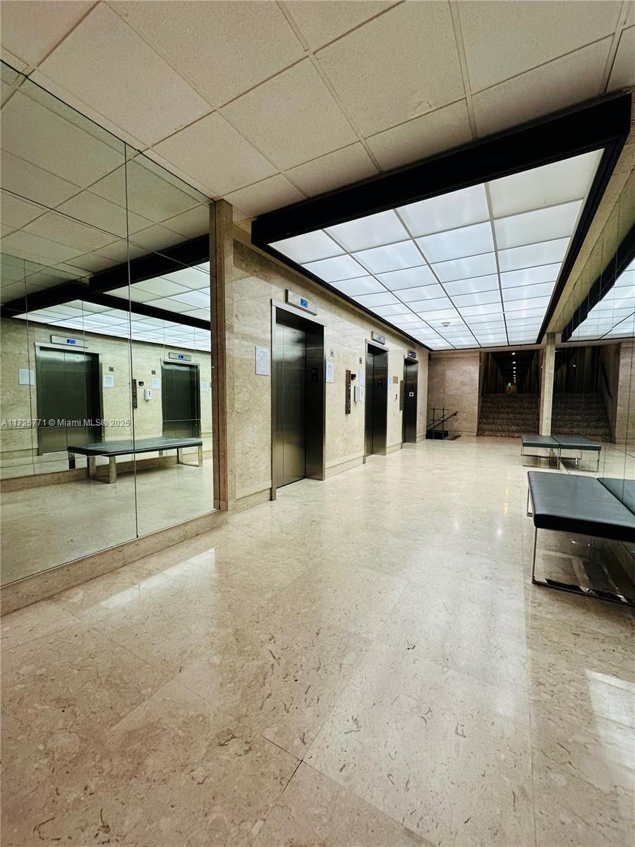ARLEN HOUSE CONDO - Residential