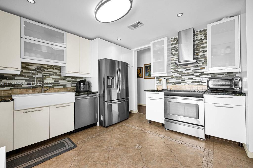 LAKES OF WOODHAVEN I - Residential