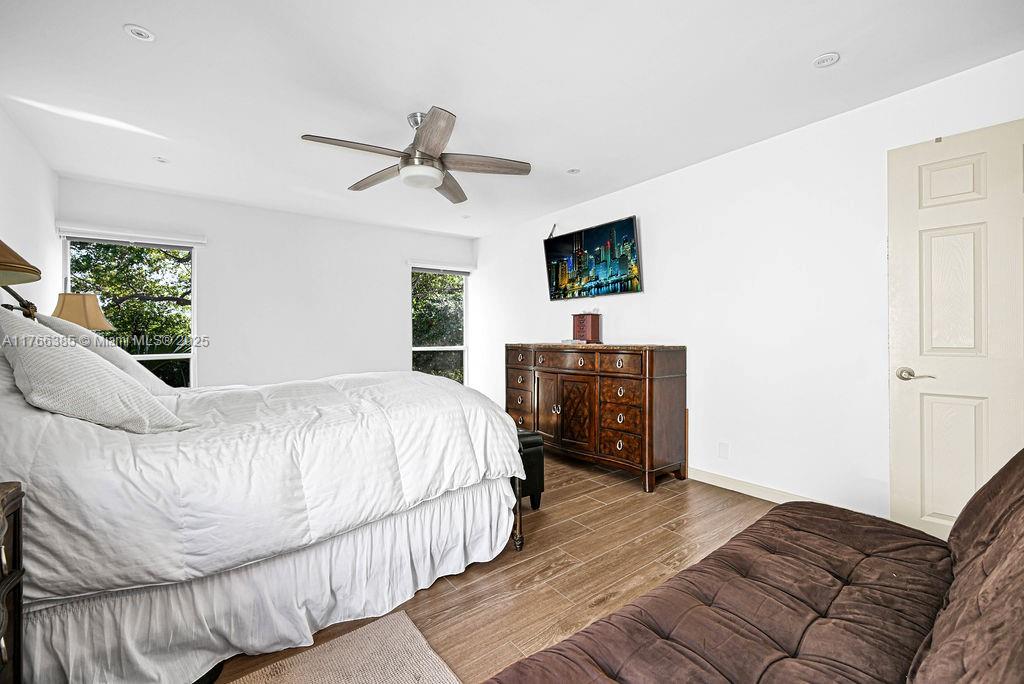 LAKES OF WOODHAVEN I - Residential