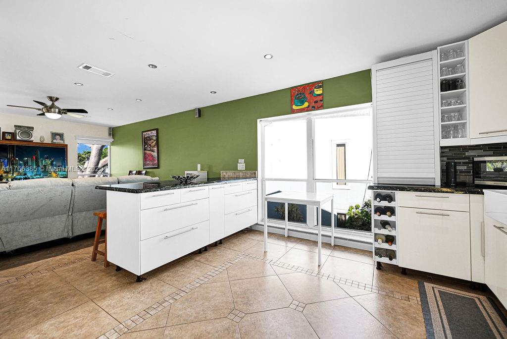 LAKES OF WOODHAVEN I - Residential