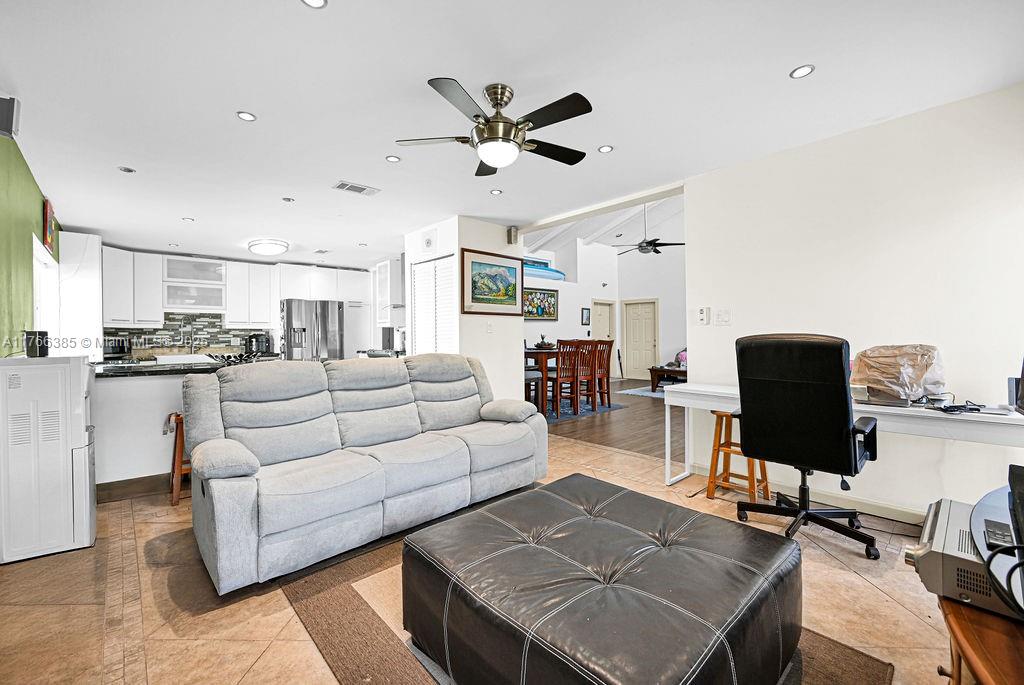 LAKES OF WOODHAVEN I - Residential