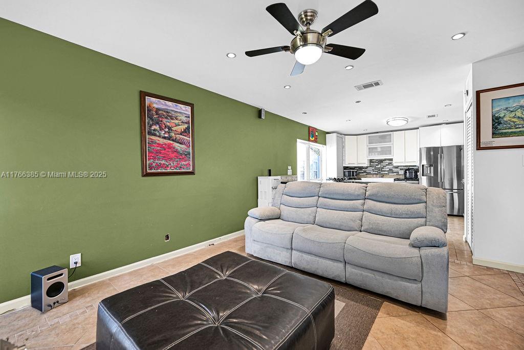 LAKES OF WOODHAVEN I - Residential
