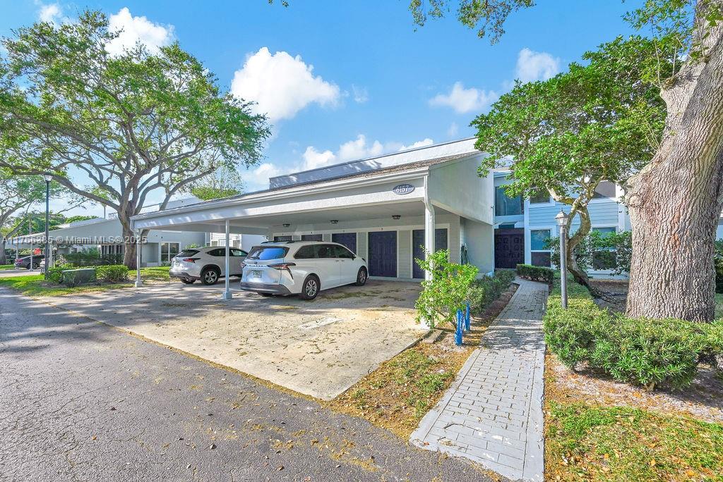 LAKES OF WOODHAVEN I - Residential