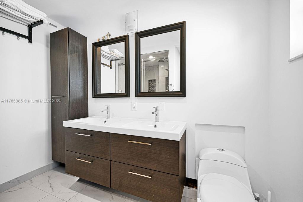 LAKES OF WOODHAVEN I - Residential