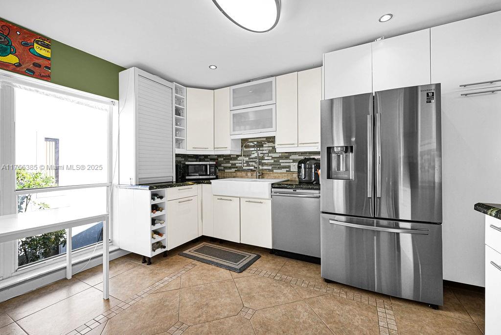 LAKES OF WOODHAVEN I - Residential