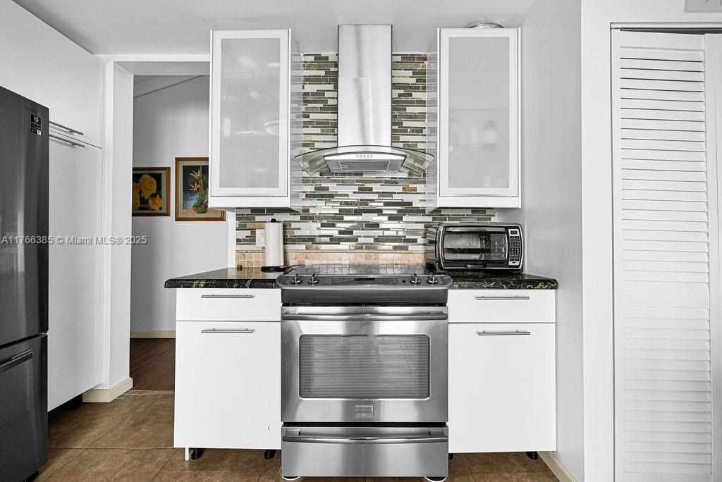 LAKES OF WOODHAVEN I - Residential
