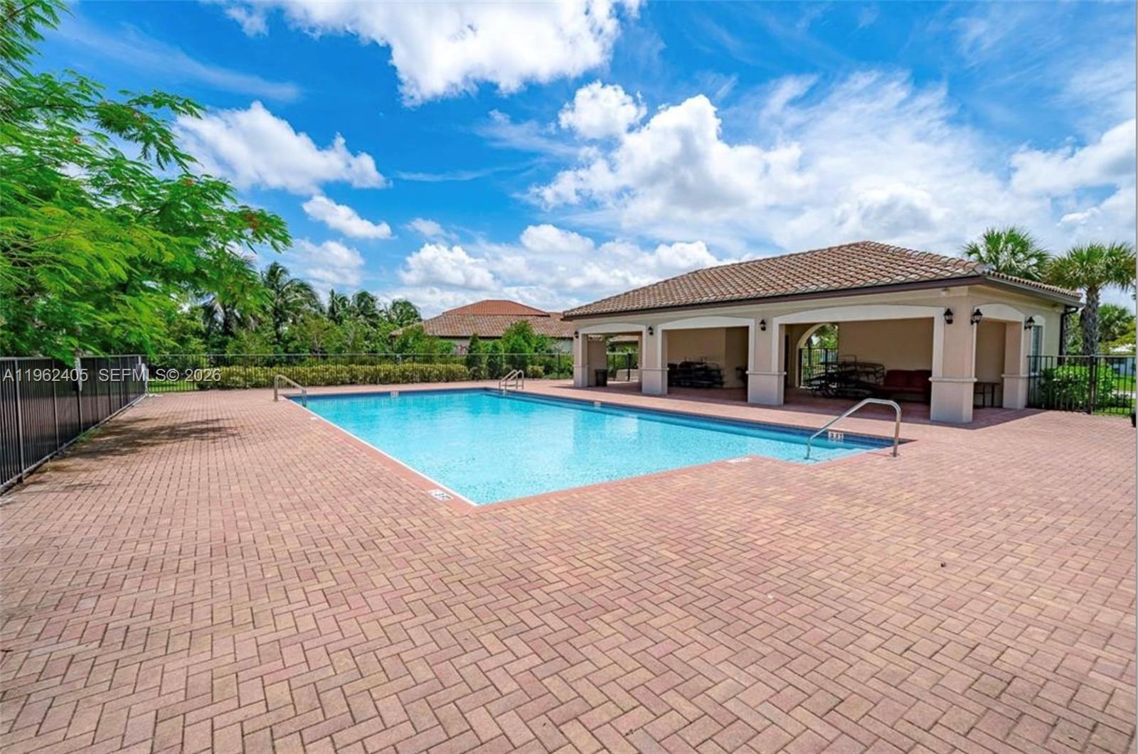 CENTRAL PARC SOUTH - Residential