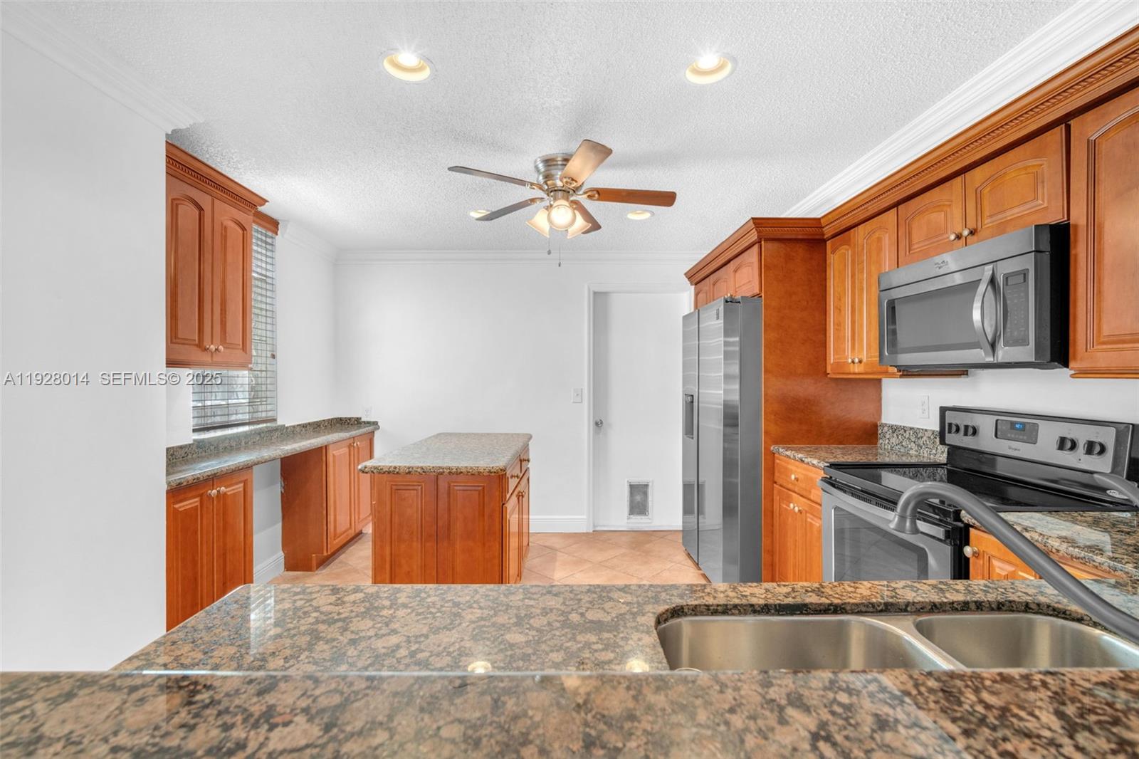 SECTORS 3 & 4 BOUNDARY PL - Residential Lease