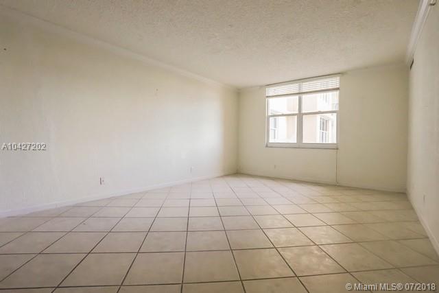 WAVE CONDO - Residential