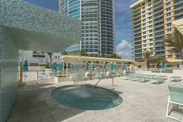 WAVE CONDO - Residential