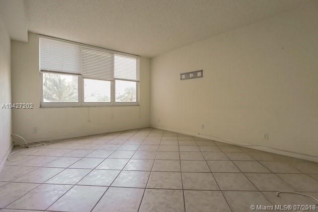 WAVE CONDO - Residential