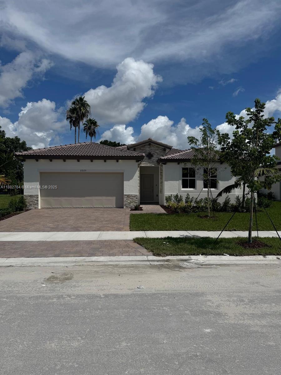 Altamira - Homestead - Residential Lease