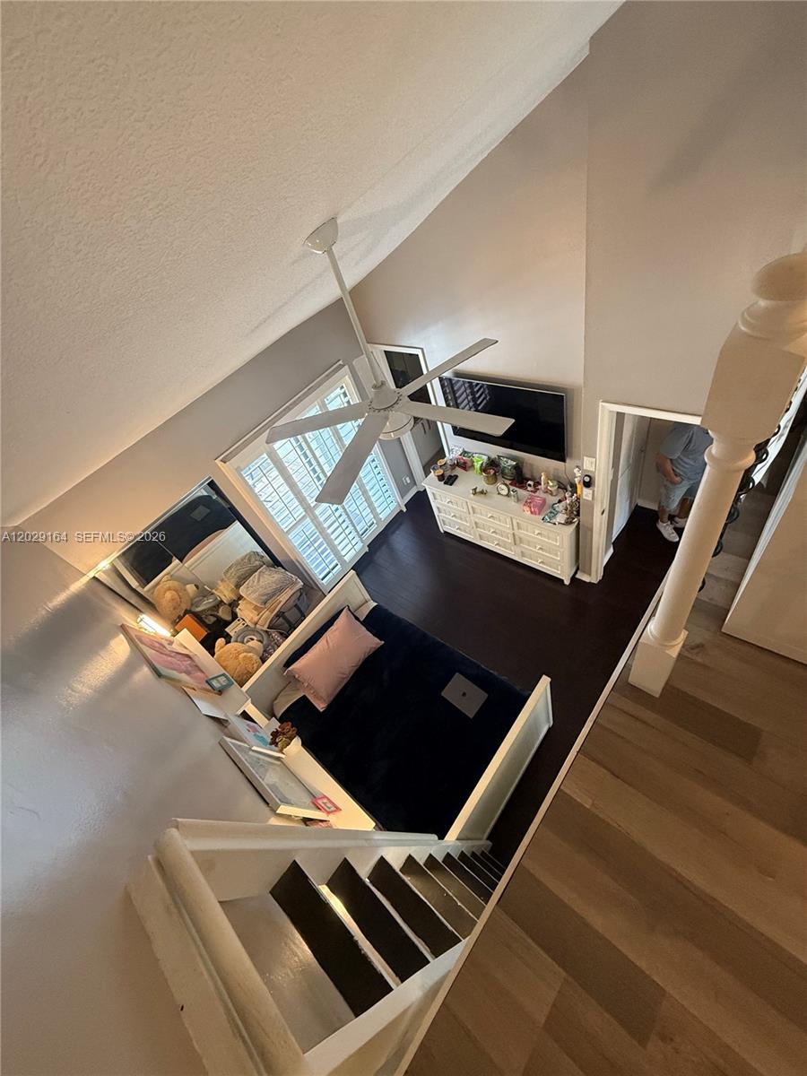 DELVISTA B CONDO - Residential