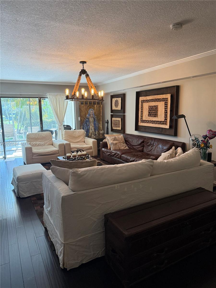 DELVISTA B CONDO - Residential
