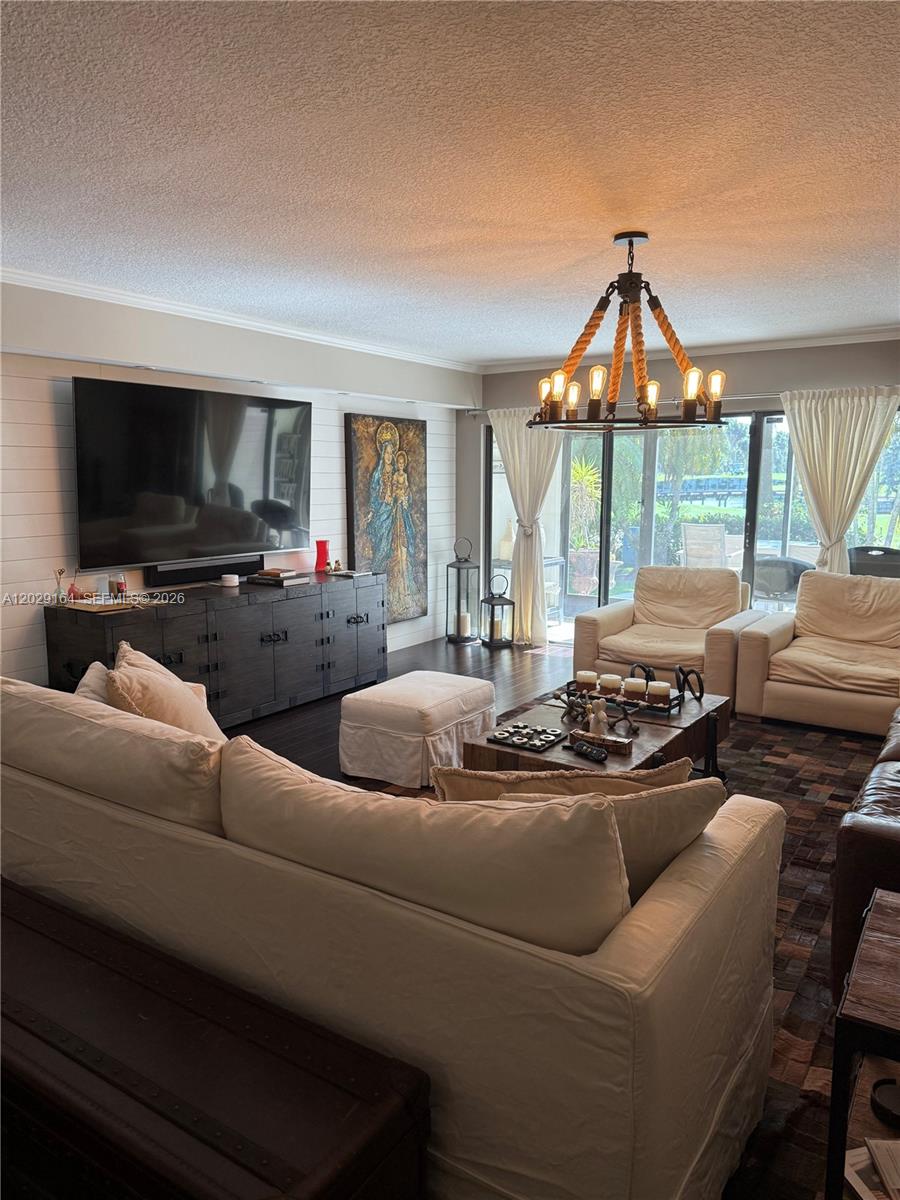 DELVISTA B CONDO - Residential