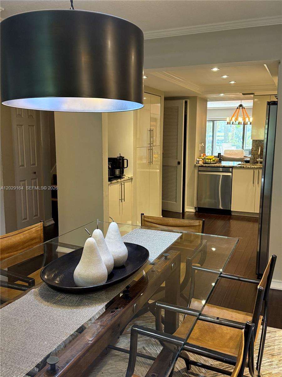 DELVISTA B CONDO - Residential